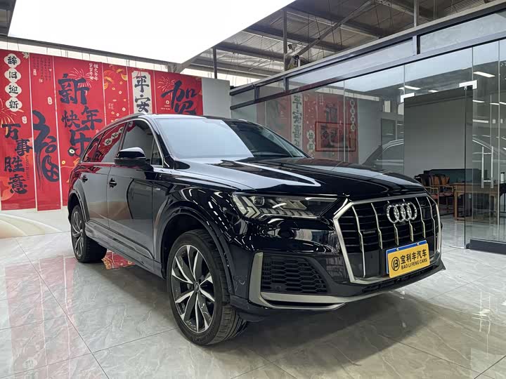 Фото 5 - Audi Q7