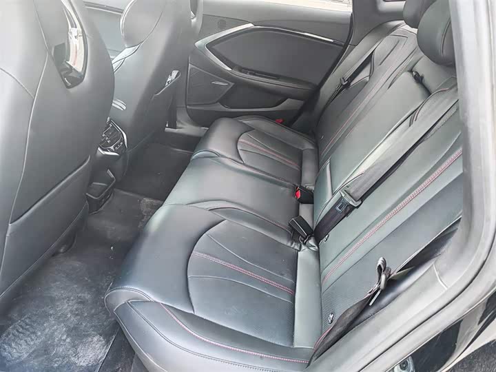 Фото 6 - MG Motor 7