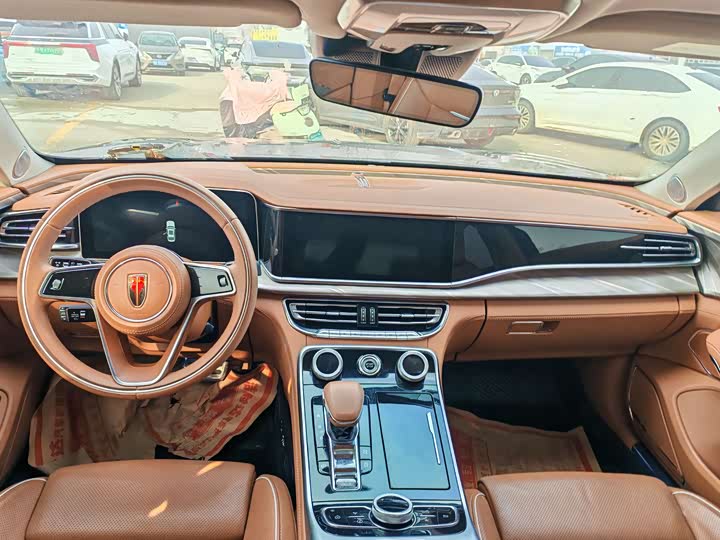 Фото 5 - Hongqi H9