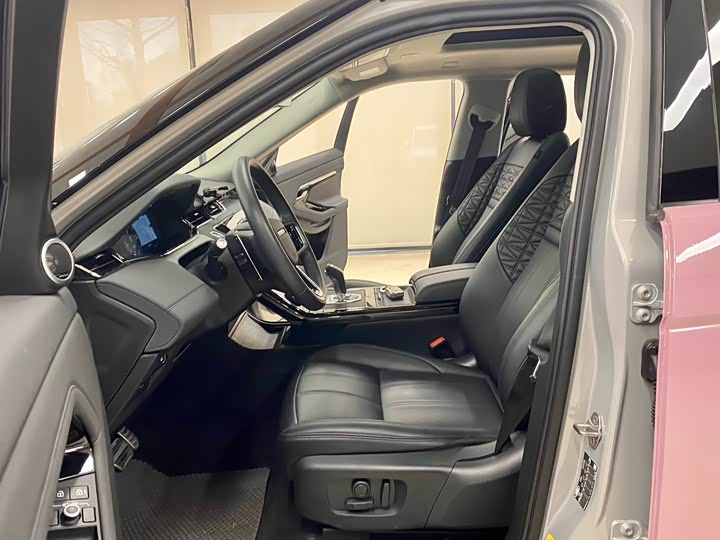 Photo 5 - Land Rover Range Rover Evoque L