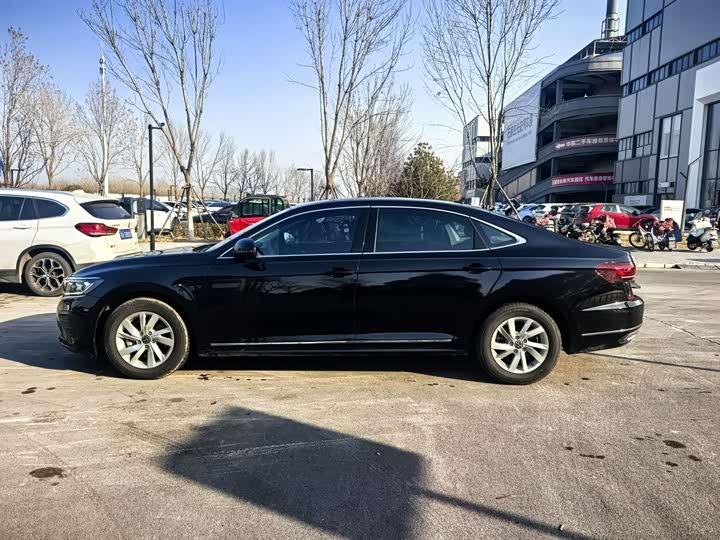 Фото 2 - Volkswagen Passat