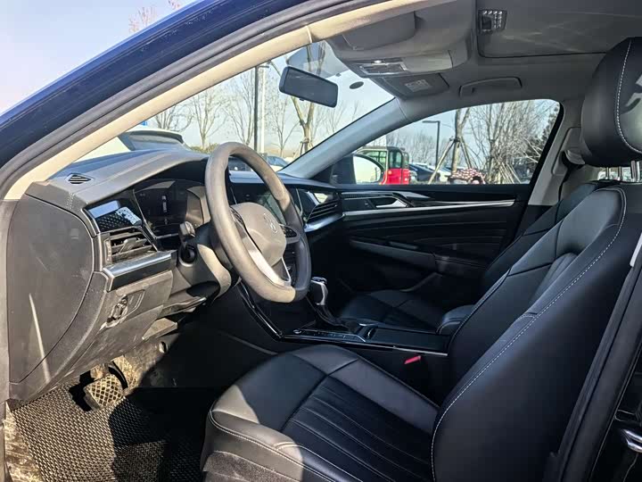 Фото 3 - Volkswagen Passat