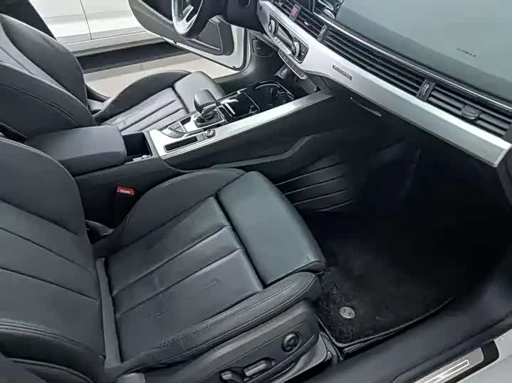 Фото 8 - Audi A5