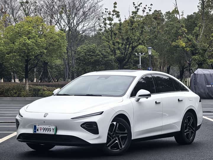 Фото 1 - Roewe D7