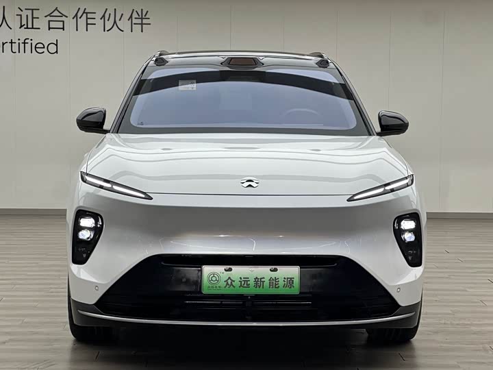 Фото 4 - Nio ES8