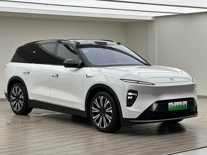 Фото 5 - Nio ES8