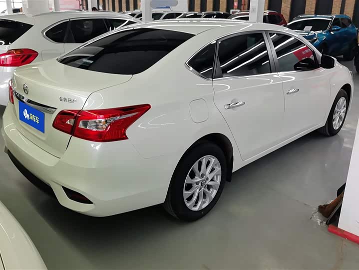 Фото 3 - Nissan Sylphy