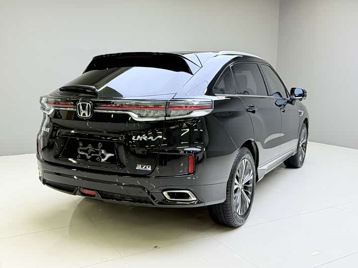 Photo 3 - Honda UR-V