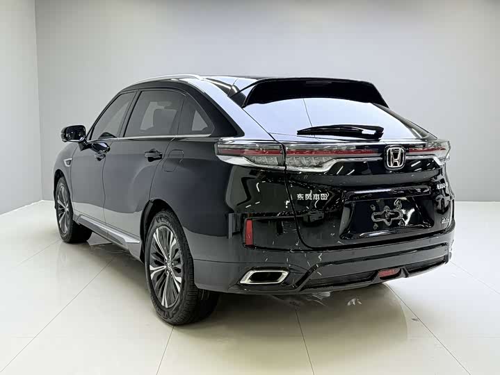 Photo 5 - Honda UR-V