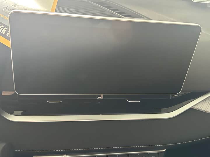 Фото 6 - Geely Preface