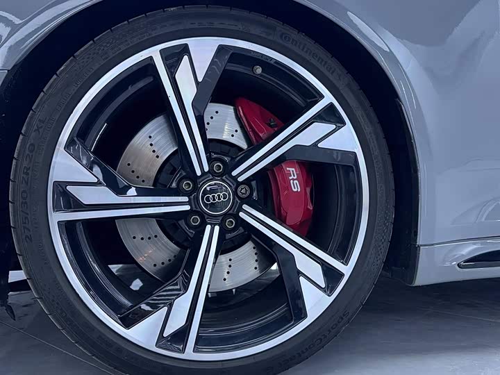 Фото 3 - Audi RS 4