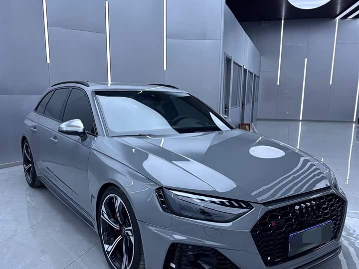 Фото 6 - Audi RS 4