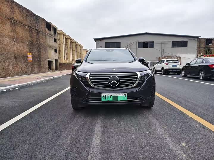 Фото 3 - Mercedes-Benz EQC