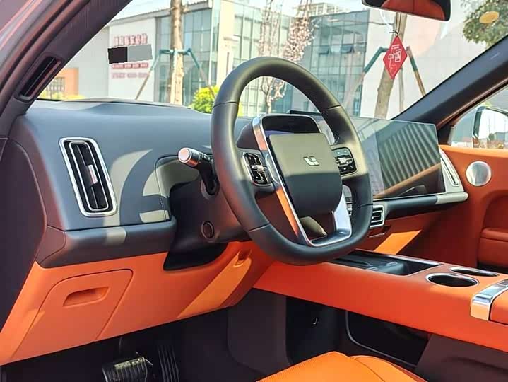 Фото 2 - LiXiang L8