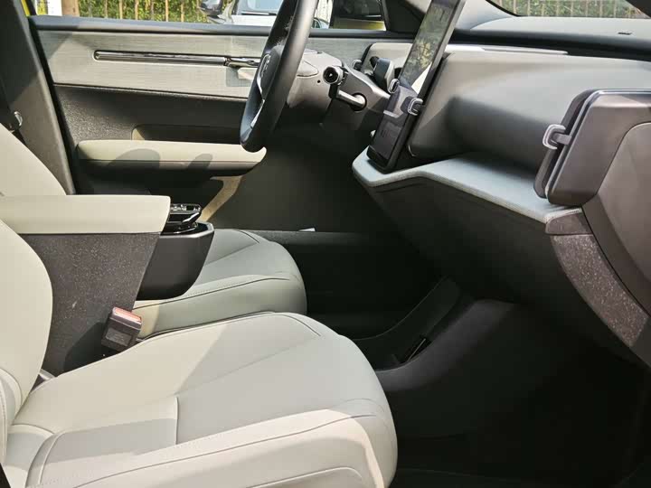 Фото 8 - Volvo EX30