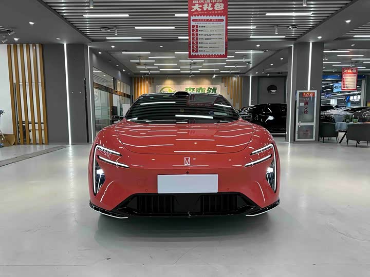 Фото 2 - Avatr 06