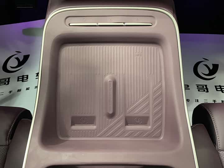 Фото 9 - Nio ET5T