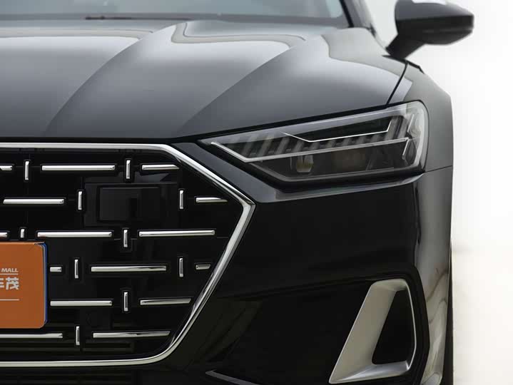 Фото 6 - Audi A7L