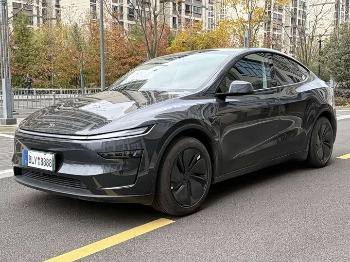Photo 1 - Tesla Model Y