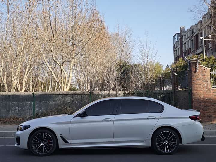 Фото 9 - BMW 5 Series