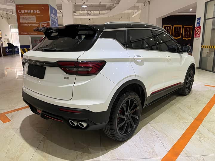 Фото 4 - Geely Coolray