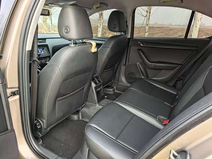 Фото 9 - Skoda Octavia Pro