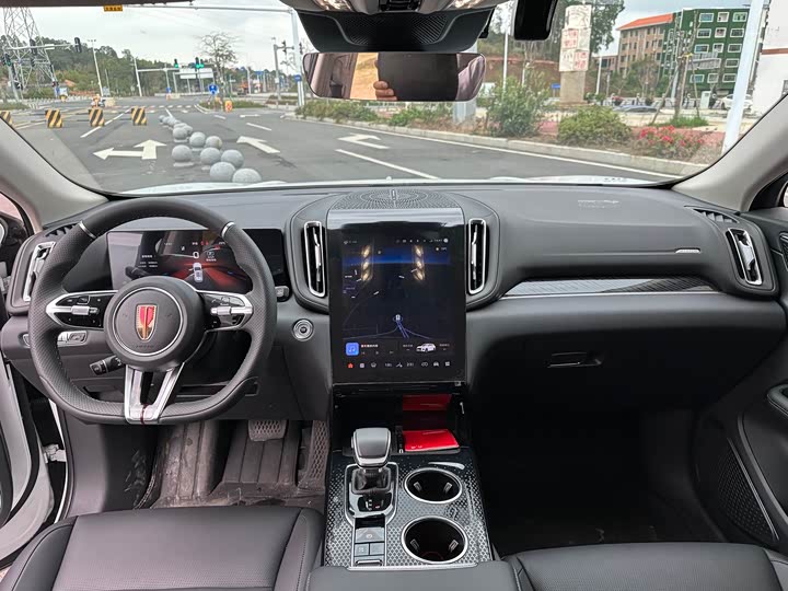 Photo 9 - Hongqi HS3 Hybrid