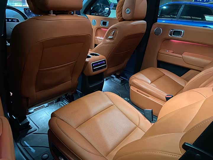 Фото 8 - LiXiang L8