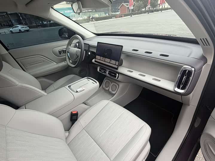 Фото 8 - Leapmotor B10