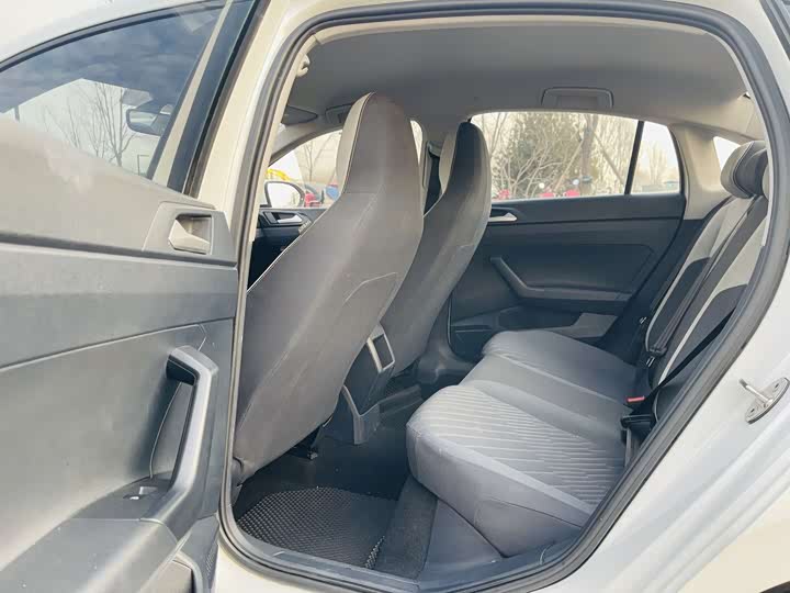 Фото 4 - Volkswagen Lavida