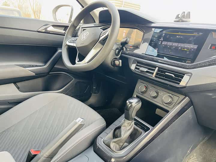 Фото 7 - Volkswagen Lavida