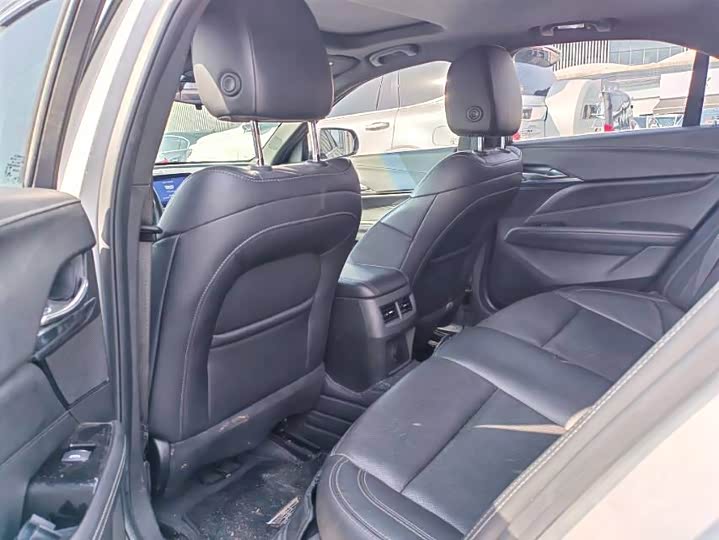 Фото 7 - Cadillac CT4