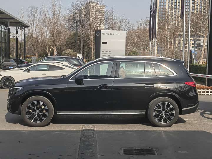 Photo 5 - Mercedes-Benz GLC-Class Hybrid