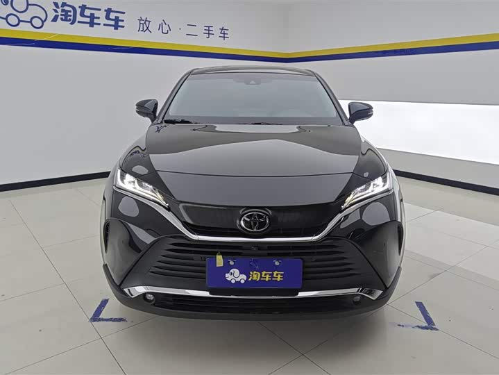 Photo 2 - Toyota Harrier