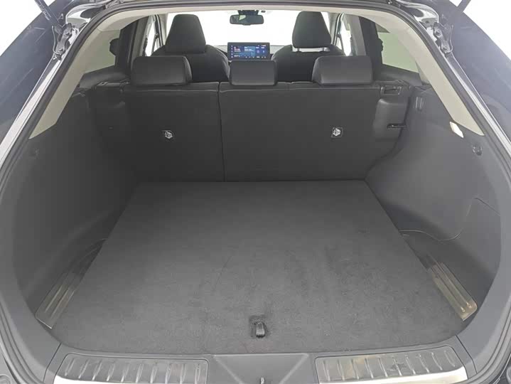 Photo 4 - Toyota Harrier