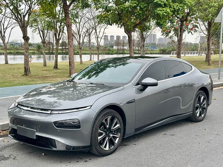 Фото 1 - XPeng P7