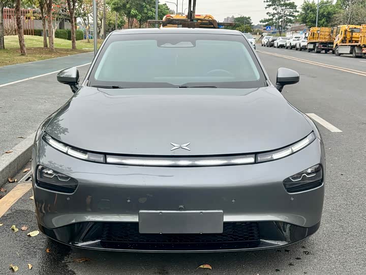 Фото 2 - XPeng P7
