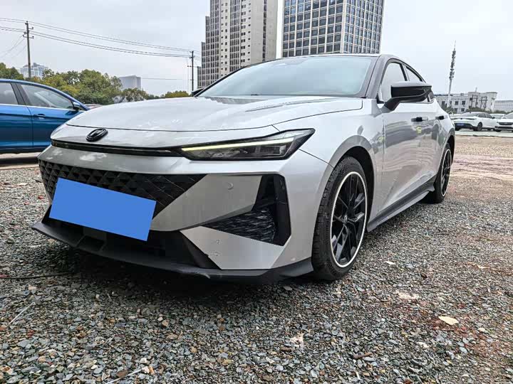 Photo 1 - Changan UNI-V