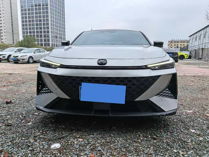 Photo 2 - Changan UNI-V