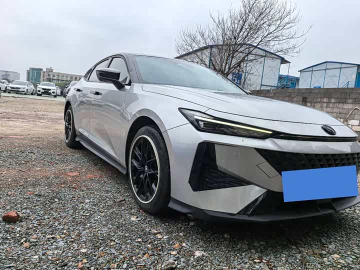 Photo 3 - Changan UNI-V