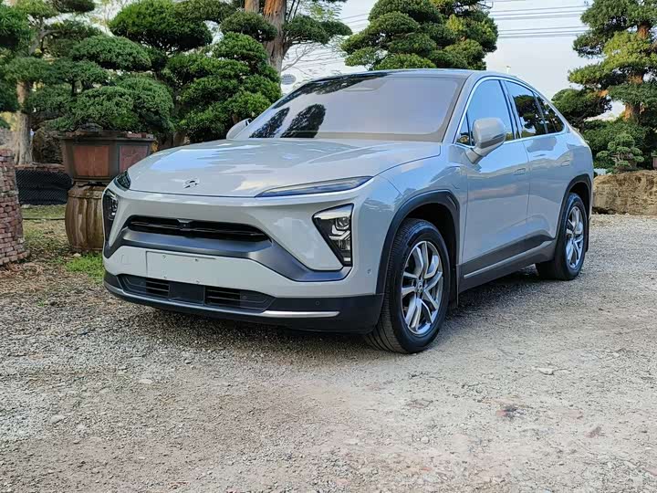 Фото 1 - Nio EC6