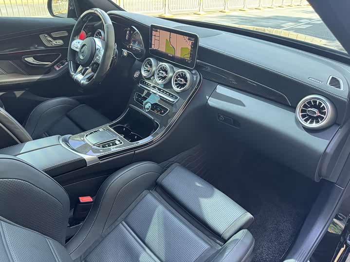 Photo 6 - Mercedes-Benz C-Class AMG