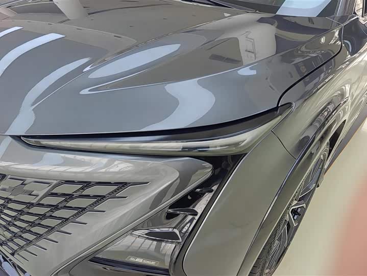 Photo 5 - Changan UNI-T