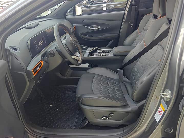 Photo 9 - Changan UNI-T