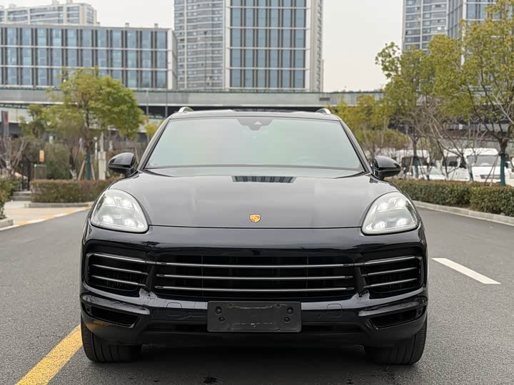 Фото 2 - Porsche Cayenne