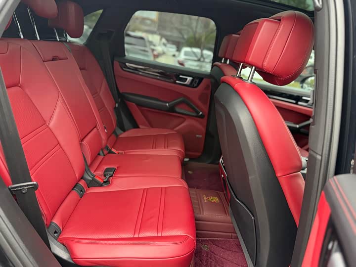 Фото 6 - Porsche Cayenne