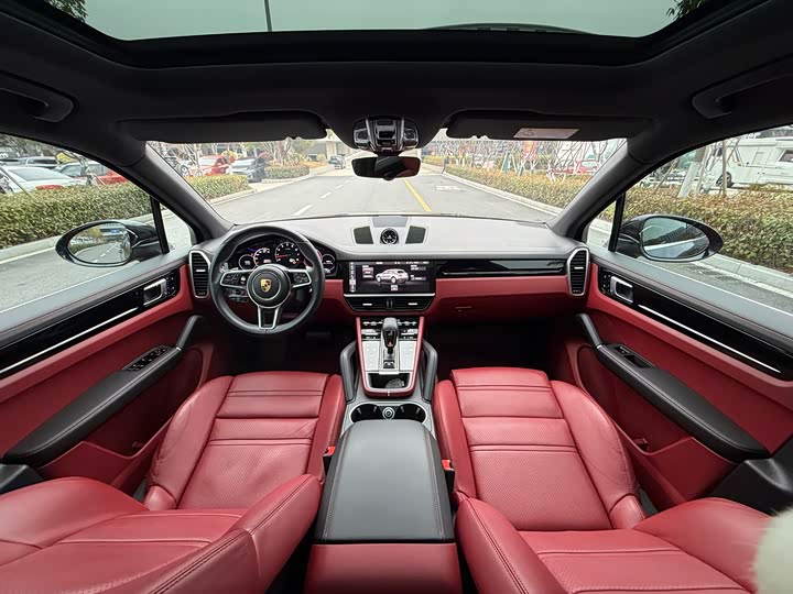 Фото 8 - Porsche Cayenne