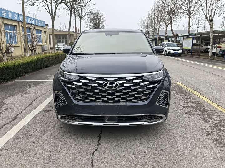 Фото 2 - Hyundai Custo