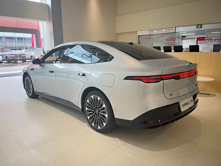 Фото 5 - Nissan N7