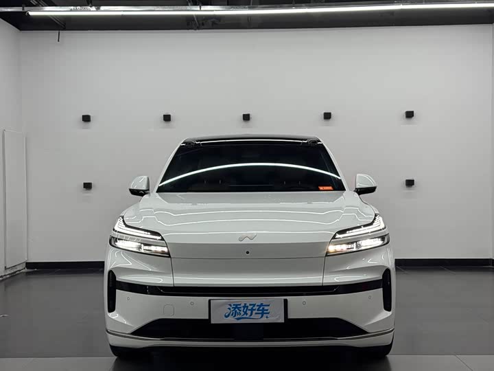 Фото 2 - Nio Onvo L90